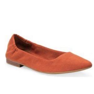 EUC Kaari Blue Burnt Orange Pointed Toe Flats